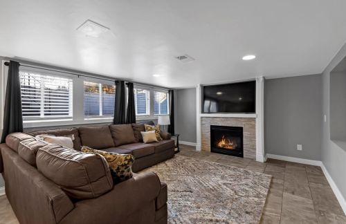 1597 Careful Dr, Green Bay WI  54304-2979 exterior