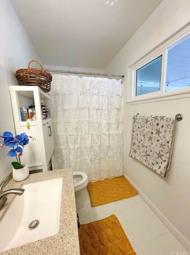 860 Plumwood St, Colton CA  92324-4523 exterior