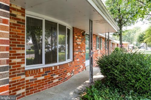 3 Annette Dr, West Enola PA  17025-1802 exterior