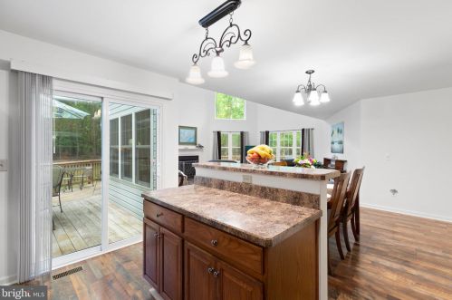 713 Eastover Pkwy, Locust Grove VA  22508-5219 exterior