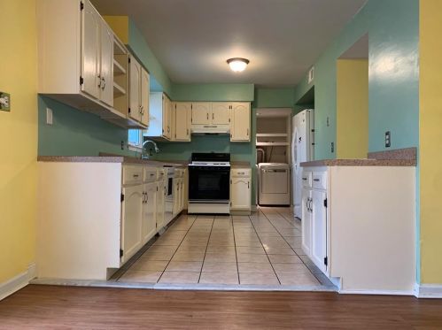 168 Vista Dr, Easton PA  18042-7204 exterior
