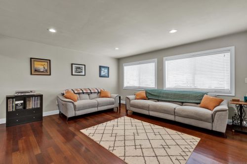 2855 Victoria Dr, Alpine CA  91901-3669 exterior