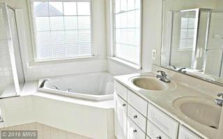 8289 Laurel Heights Loop, Lorton VA  22079-5649 exterior