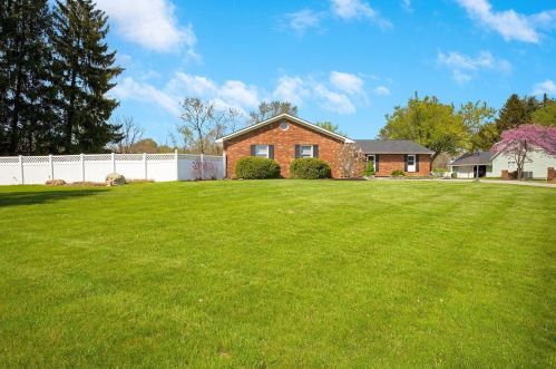 1586 Home Rd, Delaware, OH 43015-8924