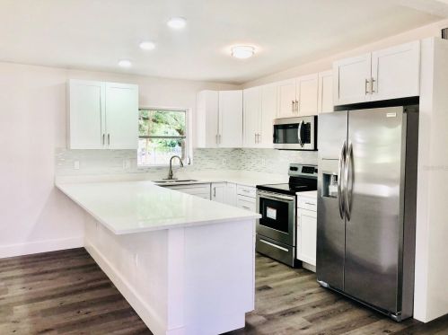 1645 Avenue C, Winter Haven FL  33881-4432 exterior