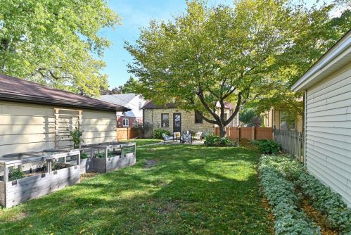 2841 81, Milwaukee WI 53222-4807 exterior