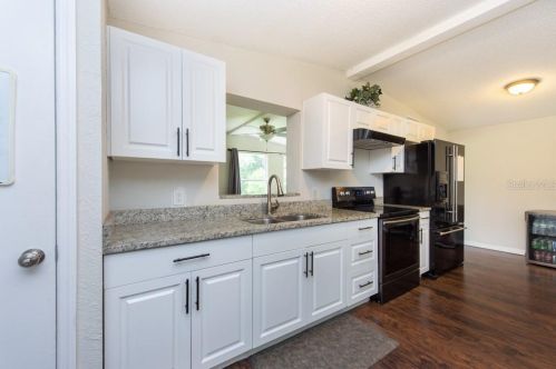 9741 Fowler Ave, Thonotosassa FL  33592-3415 exterior