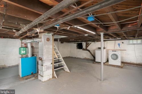 24 Poland St, Trenton NJ  08638-2328 exterior