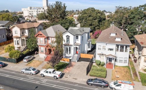 1433 Adeline St, Oakland CA  94607-2800 exterior