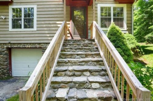 307 Berkshire Rd, Sandy Hook CT  06482-1511 exterior