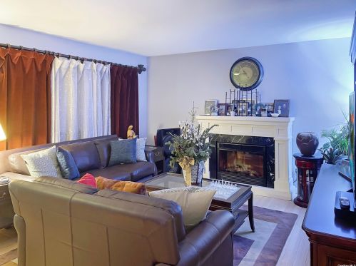 170 Smith St, Central Islip, NY 11722-4130