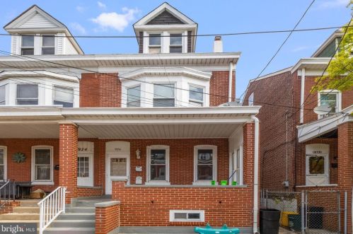 976 Smith St, Trenton, NJ 08610-6436
