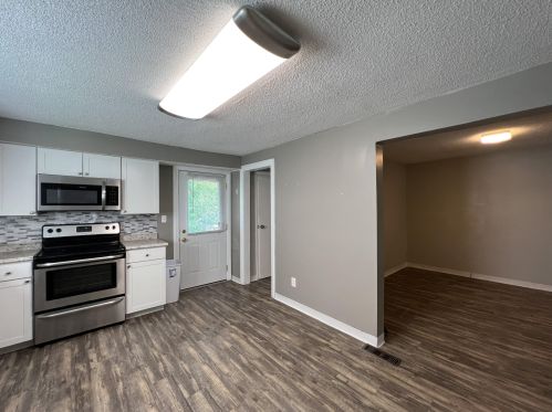 922 Virginia Ave, Florence KY  41042-1731 exterior