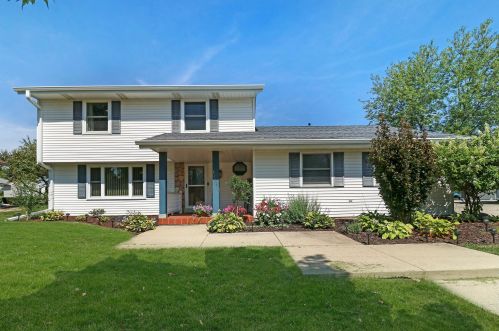4110 25th St, Kenosha, WI 53144-1323