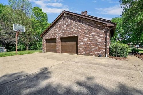 1605 Mountain View Dr, Gibsonia PA 15044-9274 exterior