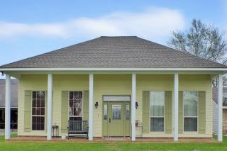 12423 Pecan Island Rd, Jarreau, LA 70749-3218
