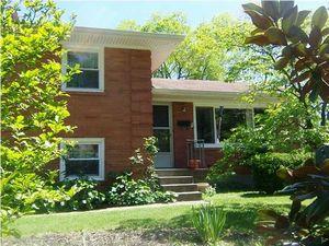 4013 White Plains Ct, Louisville, KY 40218-4723