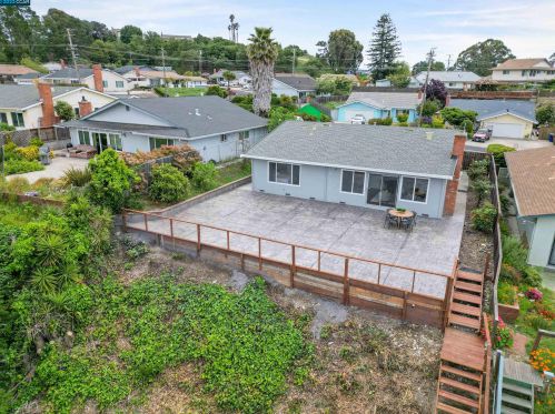 1175 Mcdonald Dr, Pinole CA  94564-2501 exterior