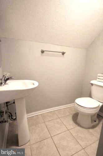 20672 Senedo Rd, Edinburg VA  22824-3162 exterior