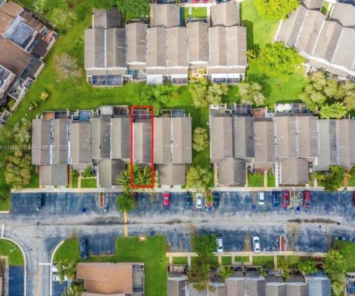 1350 123rd Ave, Hollywood FL 33026-4300 exterior