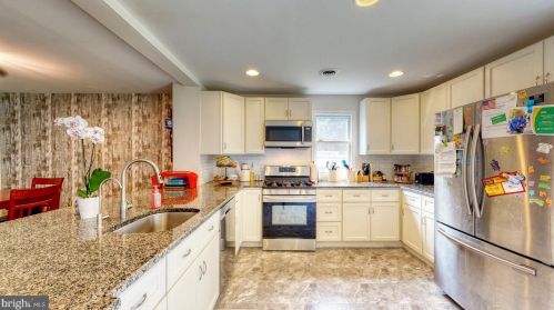 54 Hilldale Rd, Dover DE  19901-3315 exterior