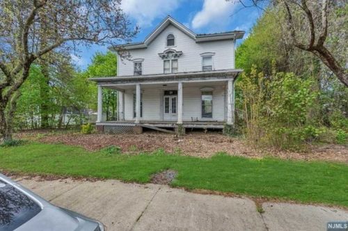 119 Belvidere Ave, Washington NJ  07882-1402 exterior