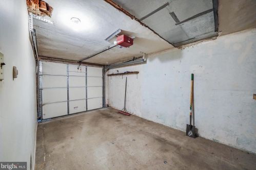 209 Bannockburn Ave, Prospectville PA 19002-5806 exterior