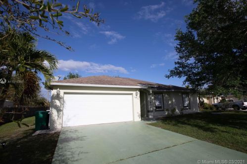 1633 Aires Ln, Fort Pierce, FL 34984-3760