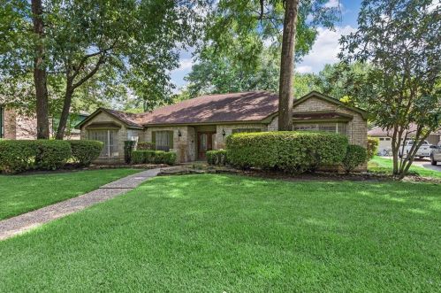 2403 Riverlawn Dr, Humble, TX 77339-2425