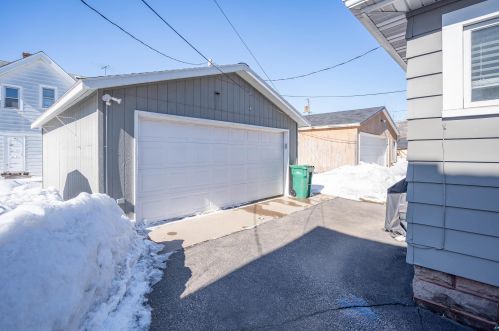 211 34th Ave, Duluth MN  55807-2814 exterior