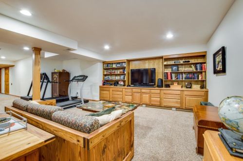 1432 Country Club Ln, Watertown WI  53098-4345 exterior