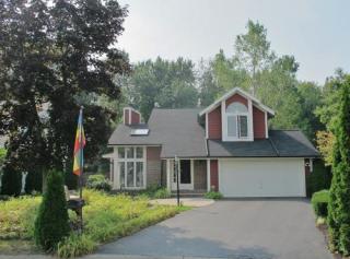 29 Old Winding Ln, Fairport, NY 14450-1108