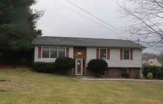 161 Highland Hills Dr, Johnson City, TN 37615-3221