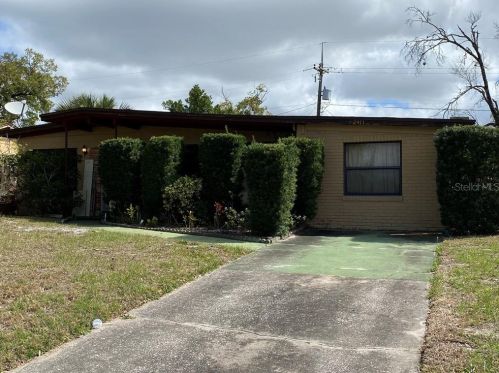 2411 Kingsland Ave, Orlando, FL 32808-4519