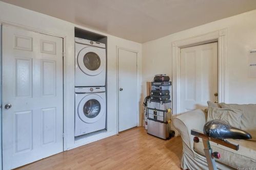 152 Urban St, Mount Vernon NY  10552-3211 exterior