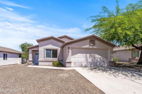 10143 Desert Gorge Dr, Tucson, AZ 85747-5037