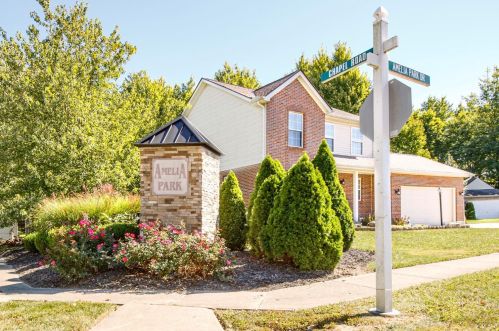 39 Amelia Park Dr, Amelia OH  45102-1898 exterior