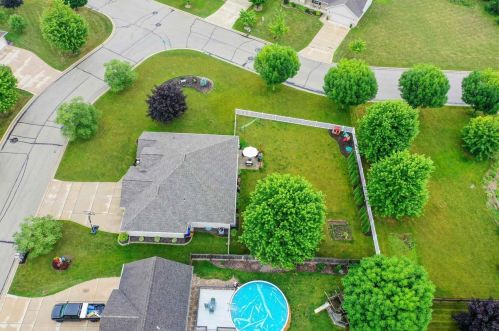 2722 Teresa Dr, Green Bay WI  54311-5586 exterior