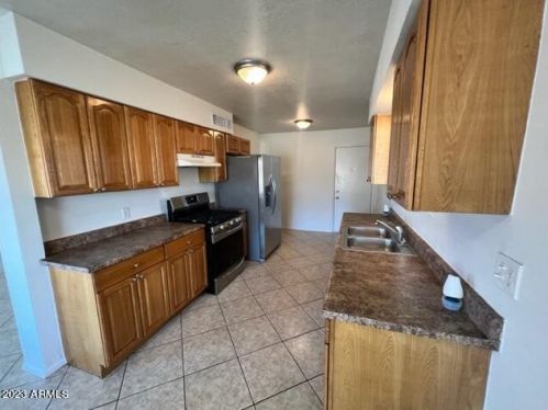 7747 Medlock Dr, Glendale, AZ 85303-5636