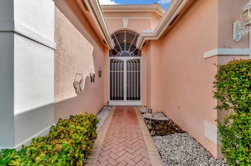 11270 Barca Blvd, Boynton Beach, FL 33437-4071