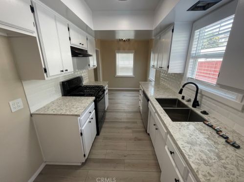 807 Chevy Chase Dr, Glendale CA 91205-3018 exterior