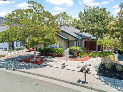 1432 Twilight Way, Santa Rosa, CA 95409-4371