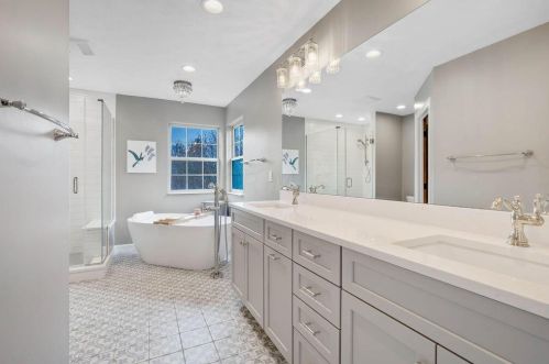 8310 Skelton Ct, Blacklick OH  43004-8750 exterior