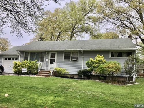 287 Hickory St, Township Of Washington, NJ 07676-5031
