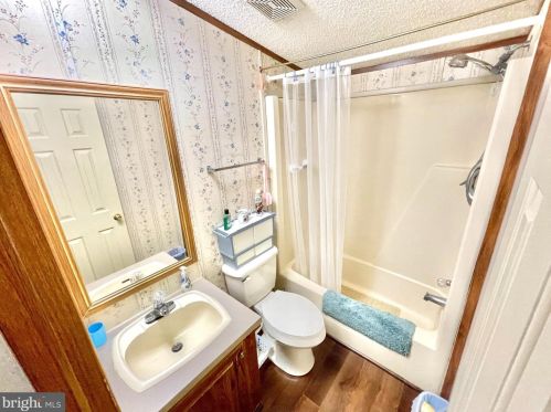 209 Persimmon Cir, Dover DE  19901-2535 exterior