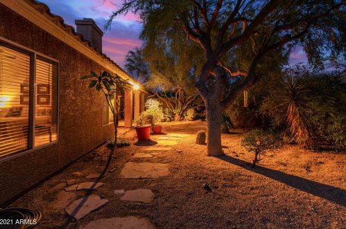 4537 Fernwood Ct, Cave Creek AZ  85331-3213 exterior