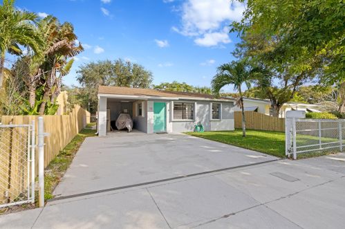 715 Franklin Rd, West Palm Beach, FL 33405-4207