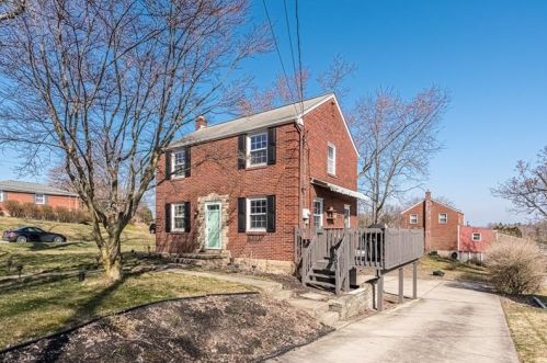 601 Guenevere Dr, Pittsburgh, PA 15237-5426