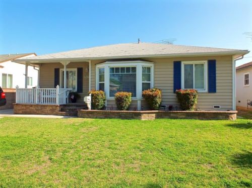 6017 Village Rd, Lakewood, CA 90713-3128