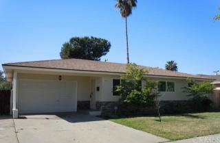 5048 Oslin Ave, Fresno, CA 93727-1955